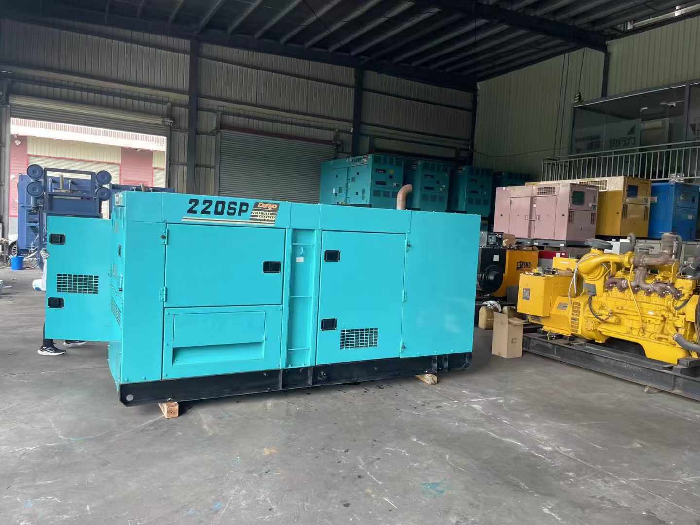 景泰800kW 柴油发电机的输出电流波动范围是多少?